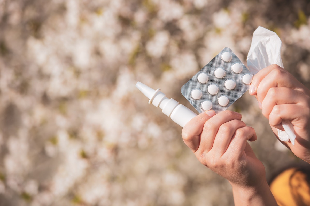 hay fever tablets sprays and tissue