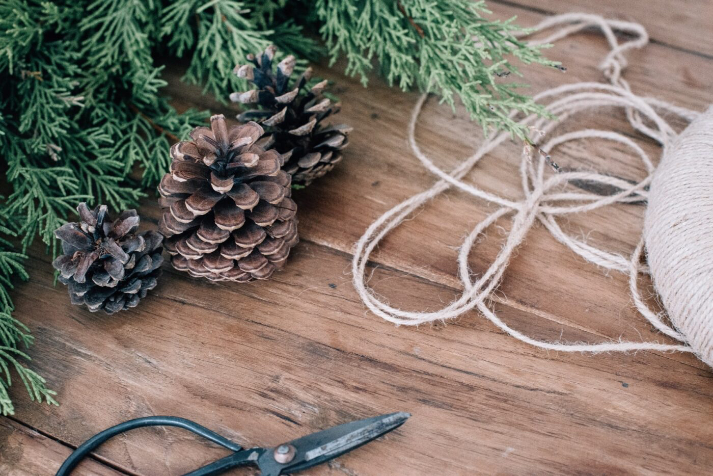 18 Easy & Creative DIY Christmas Gifts For Students