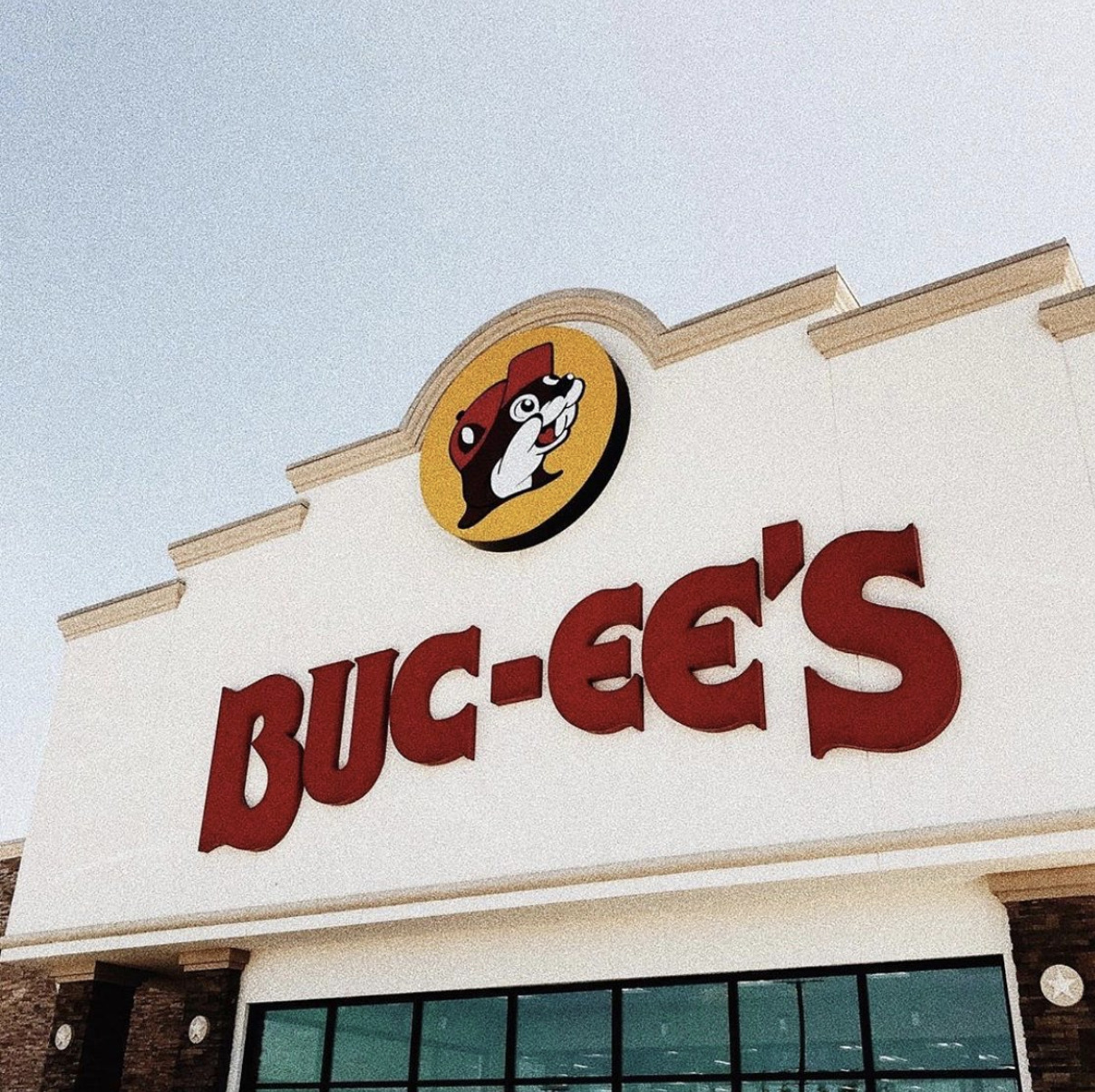 Need A Job? Get Paid $225K A Year To Work At This Gas Station