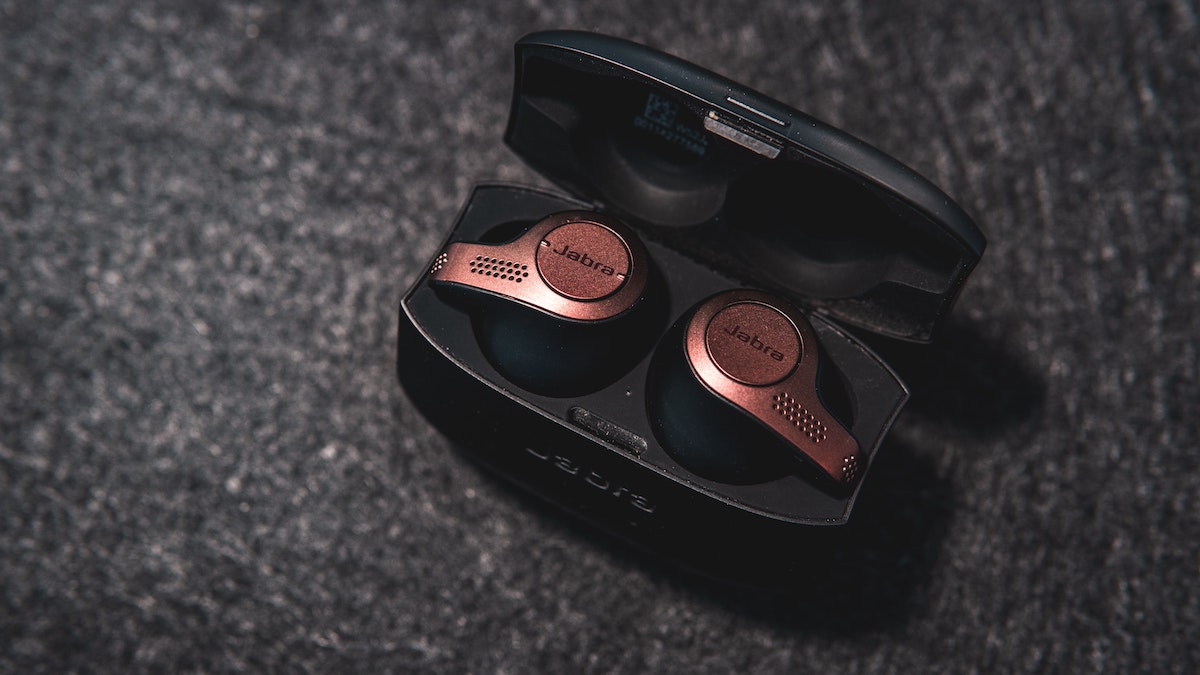 8 Best Noise-Cancelling Earbuds For 2025