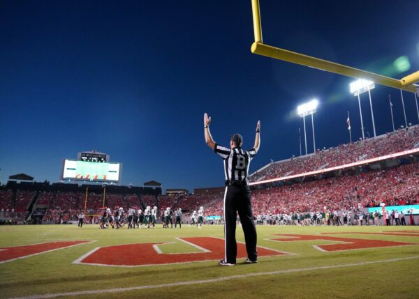 Chili's Game Day Food & Drink Deals Are UNREAL