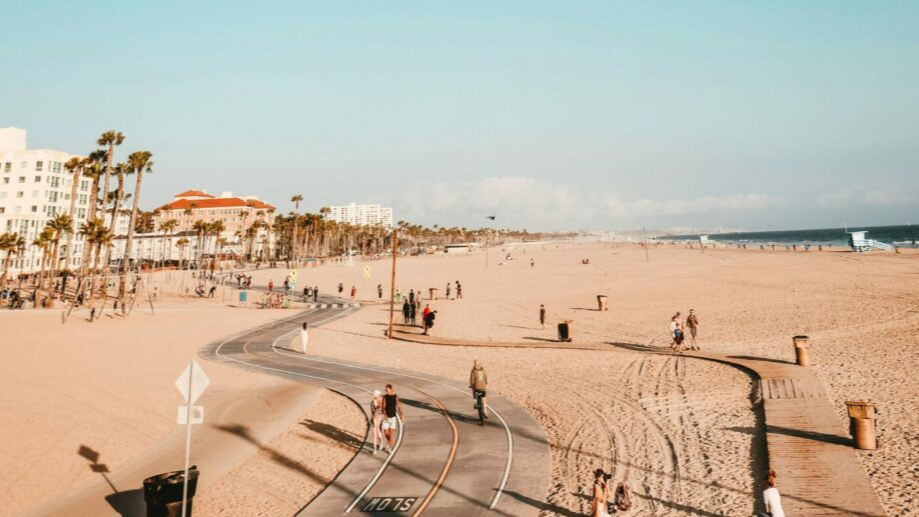 Colleges By The Beach For Sun-Seeking Students