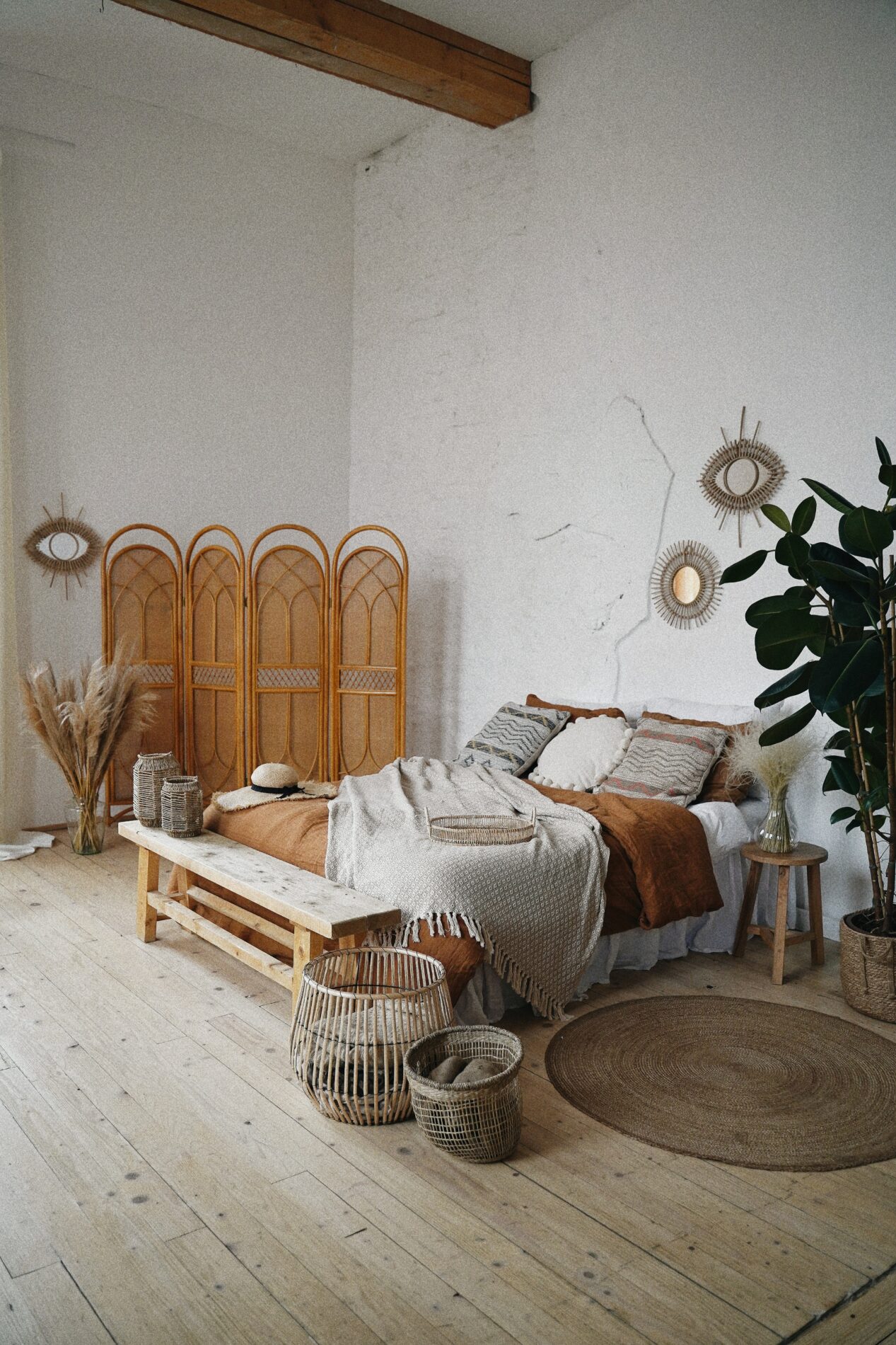 Win $1,500 To Decorate Your Dorm Room Of Your Dreams