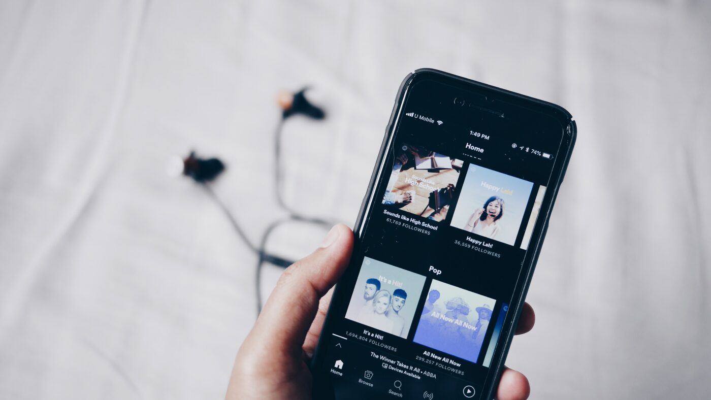 Earn HUNDREDS Of Dollars Just For Listening To Music