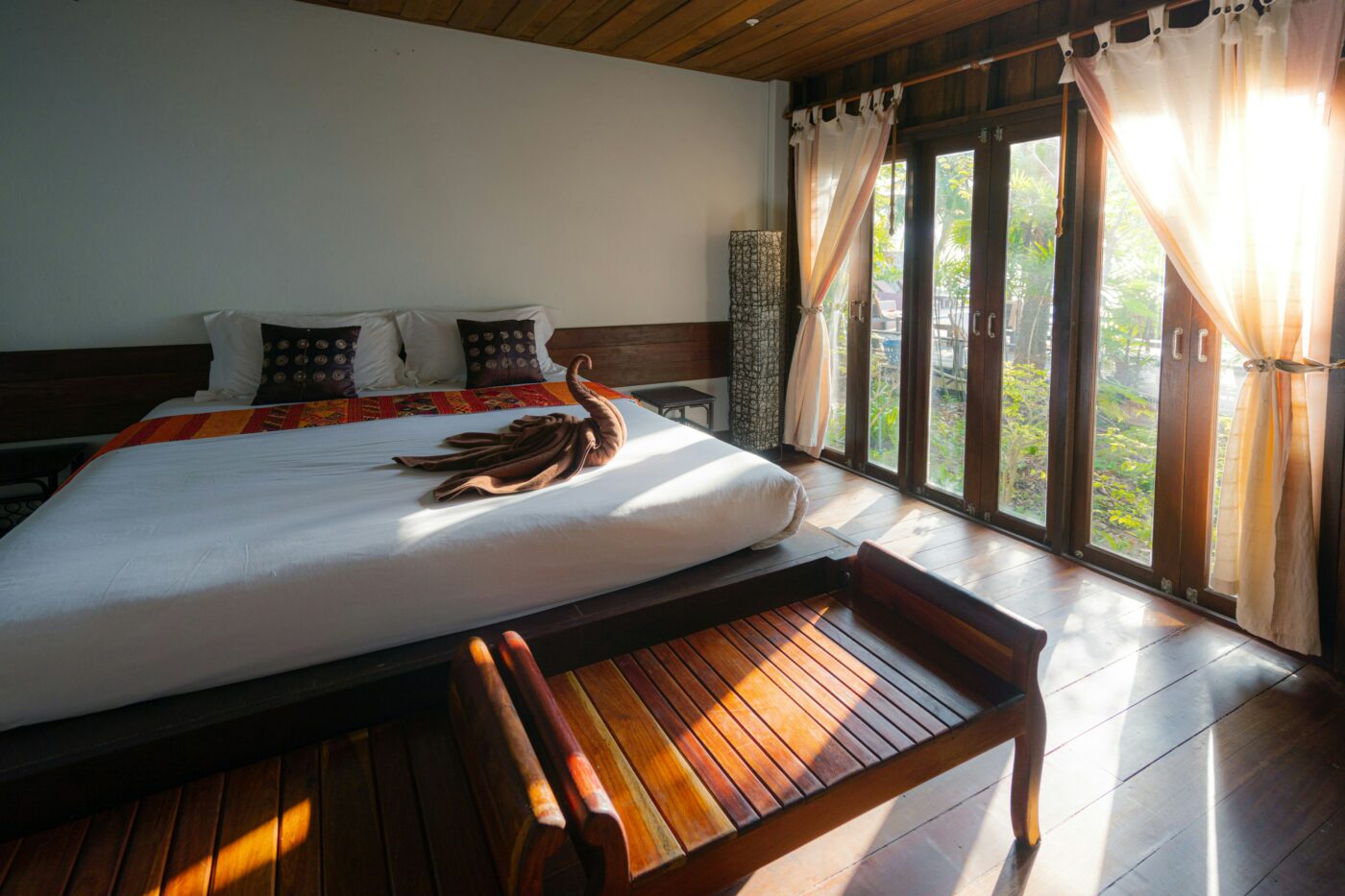 This Hack Will Get You Free Hotel Upgrades, Just In Time For Spring Break 2025