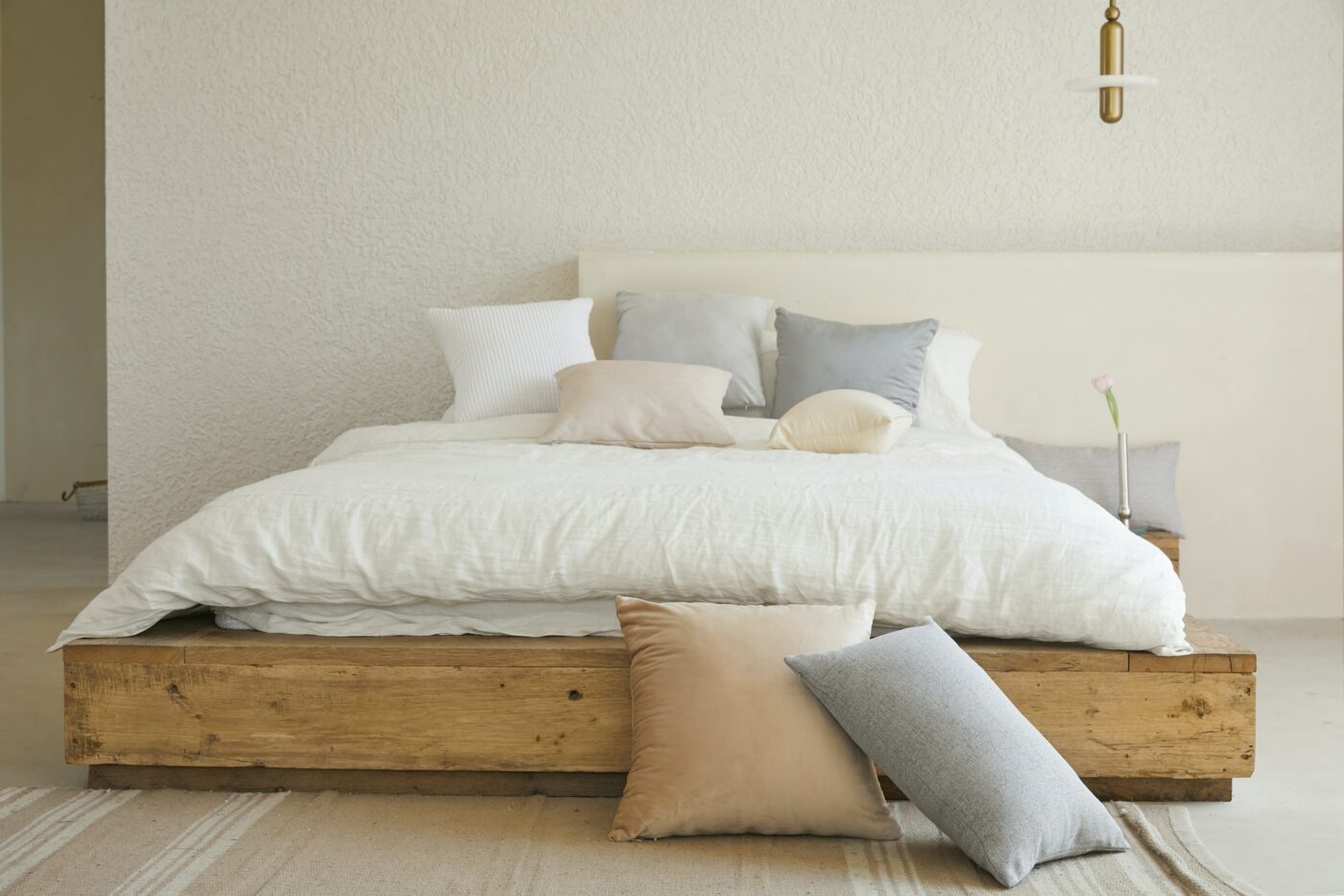 Get Paid $1,000 To Make Your Bed