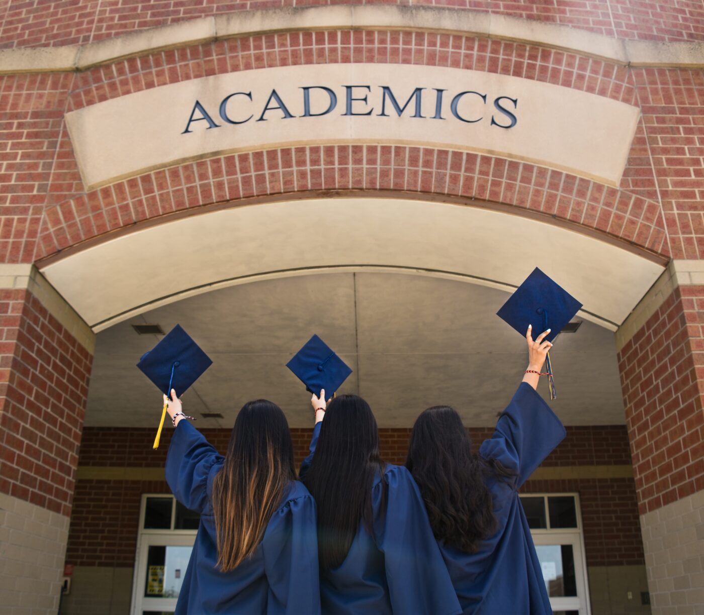 The Perfect Graduation Look Based On Your Cap & Gown Color