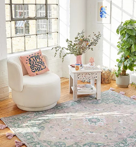 Making Your Uni Room A Home Away From Home With UO