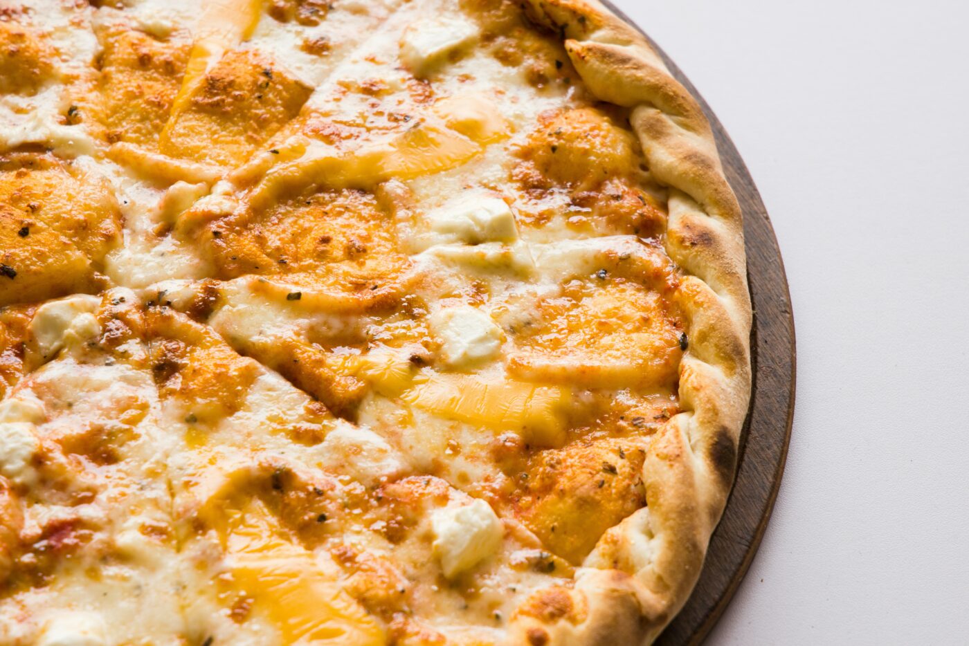 Celebrate National Cheese Pizza Day 2023 With These Freebies