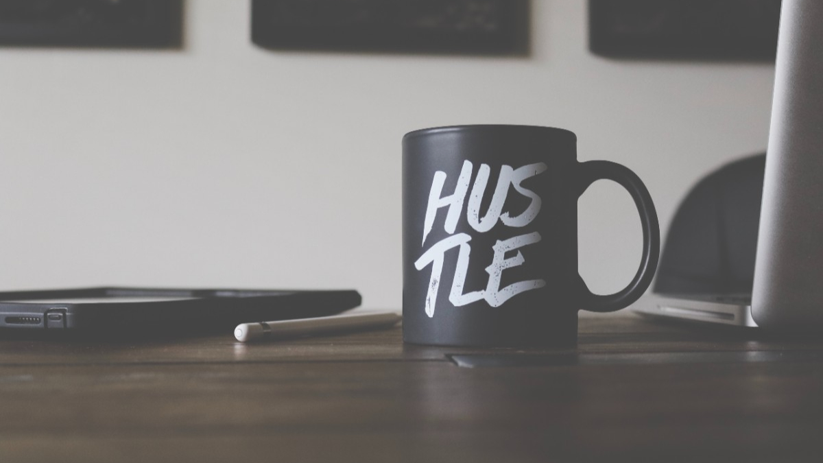 Best Side Hustles For Students in 2025