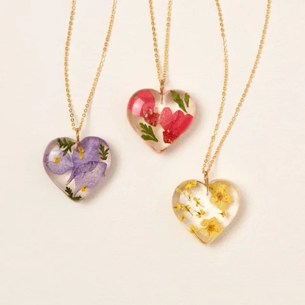 Birth flower necklace